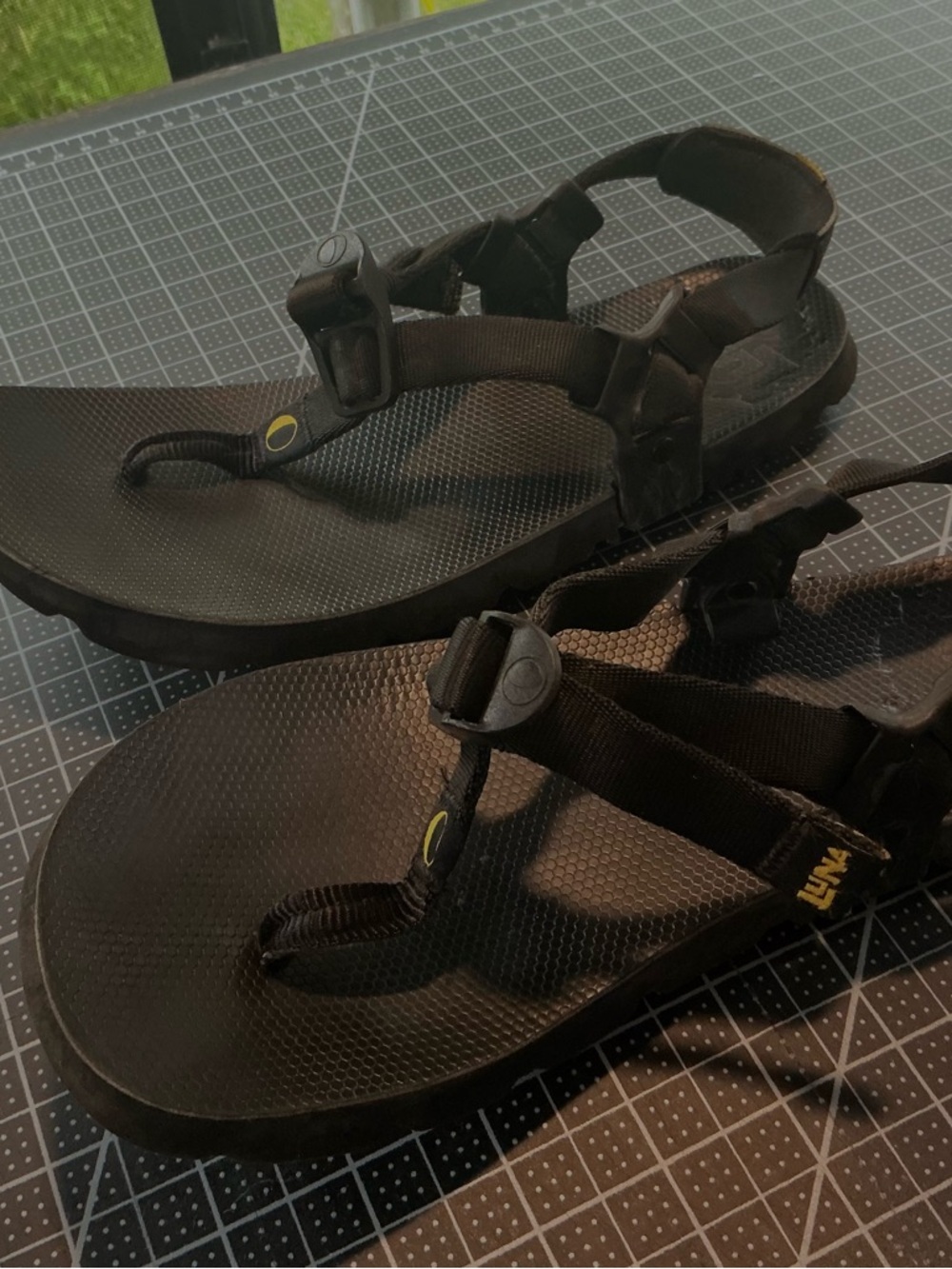 Luna Mono Winged Edition Sandals Women’s size 7.5 (fit like 7 IMO) - Picture 4 of 13